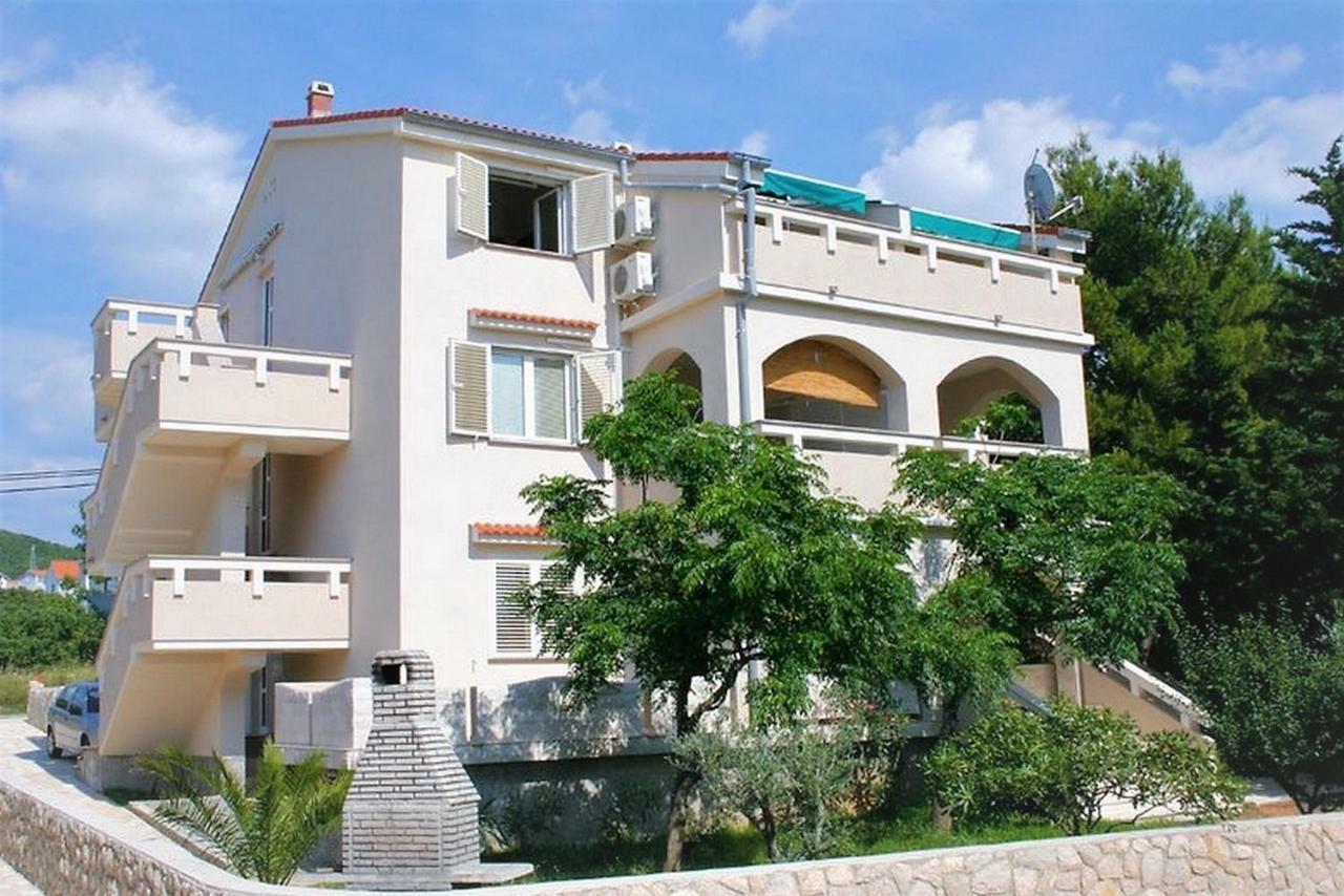 Apartments Vrtlici Stara Novalja Exterior photo